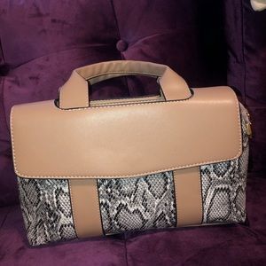 !!NEW!! Snakeskin & Tan Tote